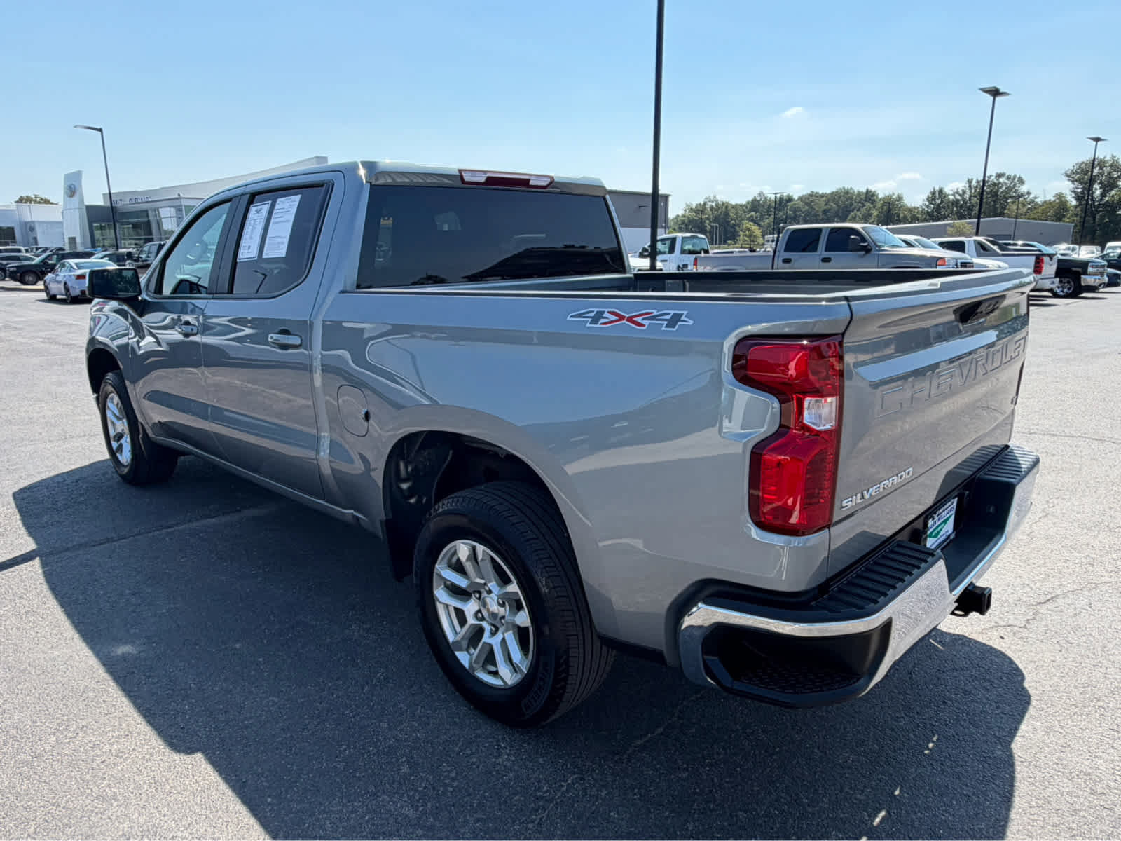Used 2024 Chevrolet Silverado 1500 LT AWD/4WD image 4