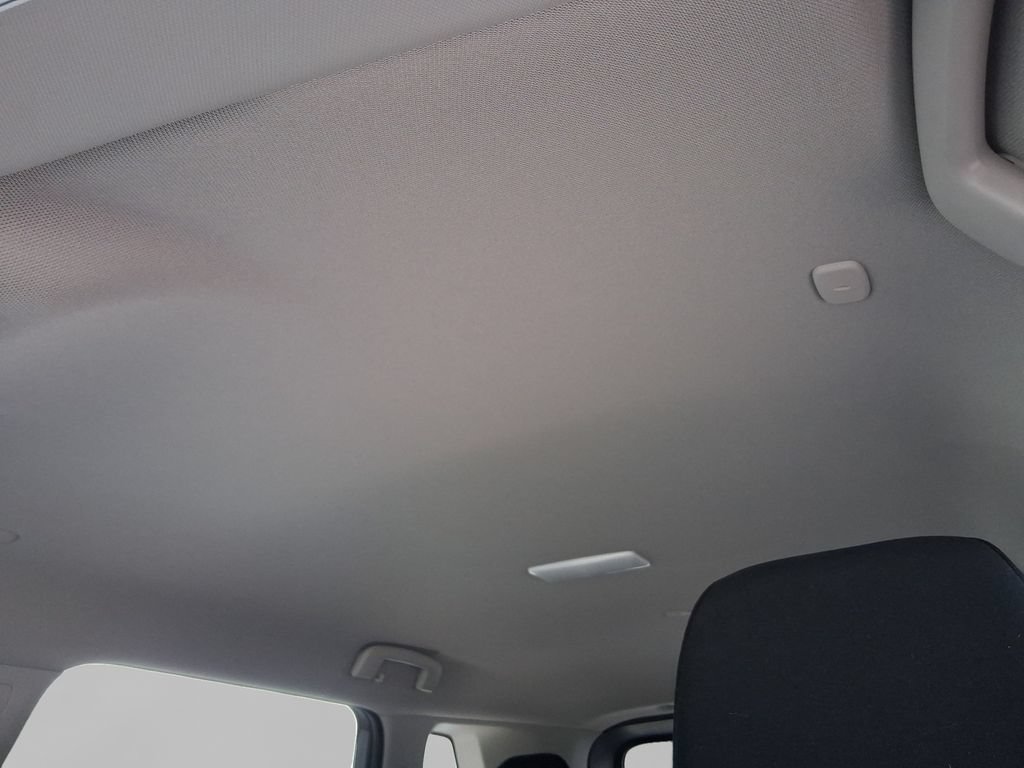 Used 2023 Nissan Rogue SV FWD image 23