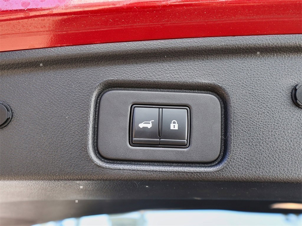 Used 2023 Nissan Pathfinder Platinum w/ Cargo Package image 12