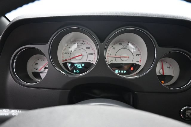 Used 2013 Dodge Challenger SXT RWD image 17