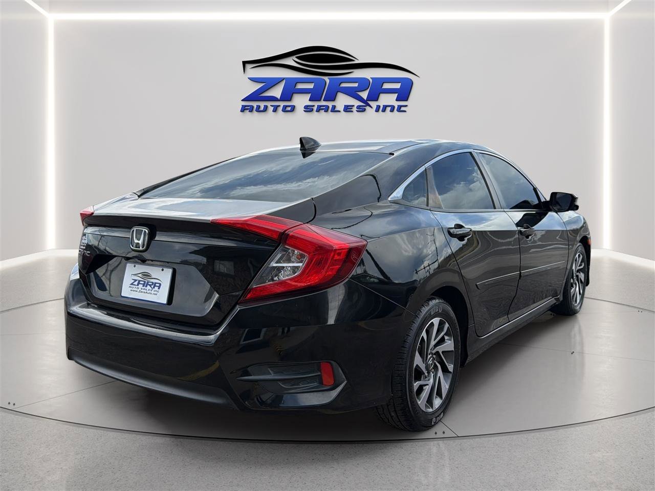 Used 2018 Honda Civic EX image 7
