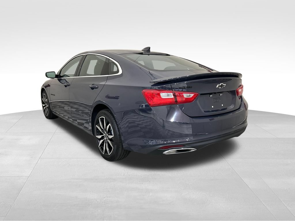 Used 2025 Chevrolet Malibu RS FWD image 3