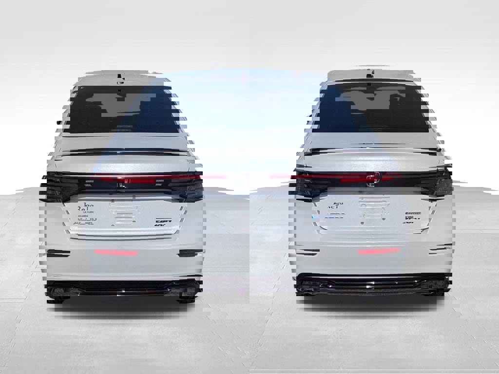 Used 2023 Honda Accord Sport image 4