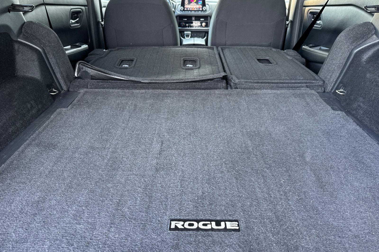 Certified 2024 Nissan Rogue SV image 17