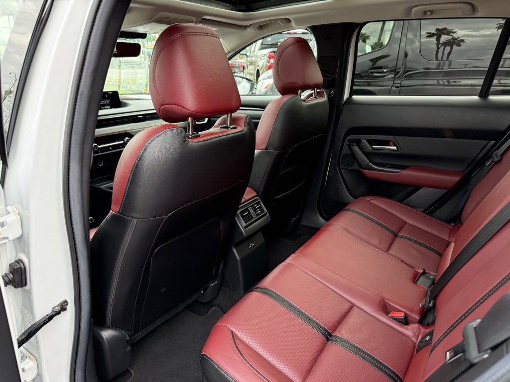 Used 2025 MAZDA CX-50 AWD 2.5 Hybrid w/ Premium Pkg image 25