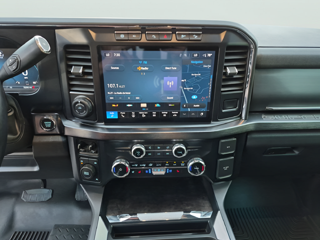 Used 2023 Ford F350 Lariat w/ Lariat Ultimate Package AWD/4WD image 27