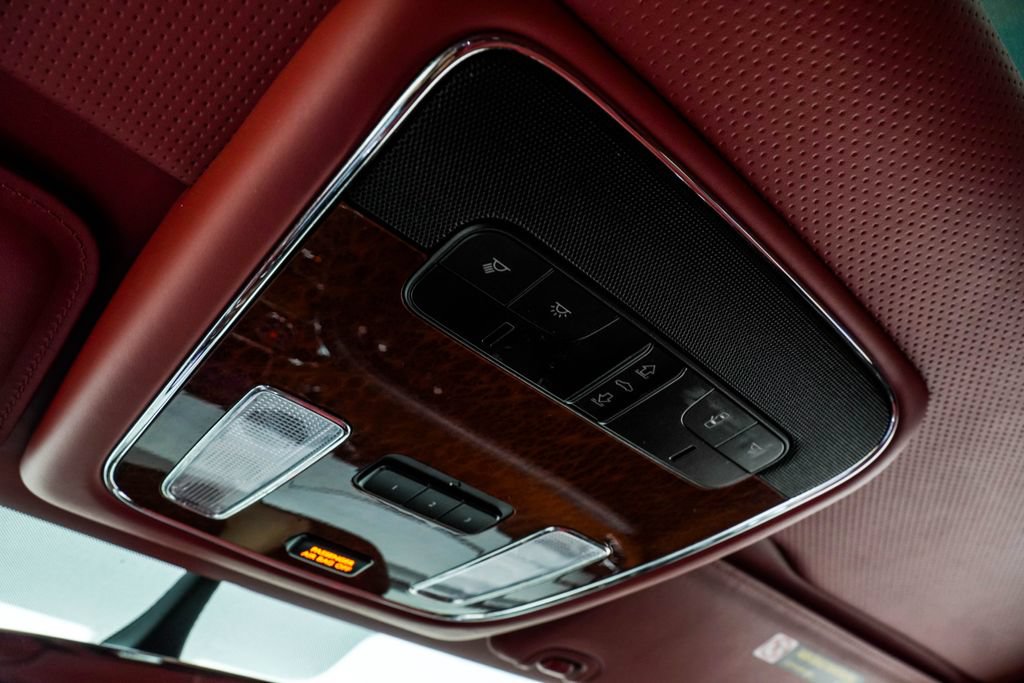 Used 2018 Bentley Mulsanne RWD image 43