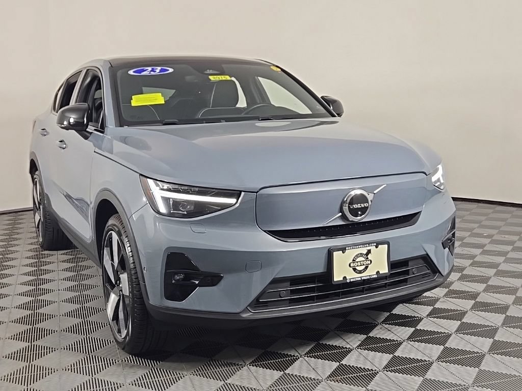 Certified 2023 Volvo C40 P8 Recharge Ultimate w/ Protection Package Premier AWD/4WD image 2