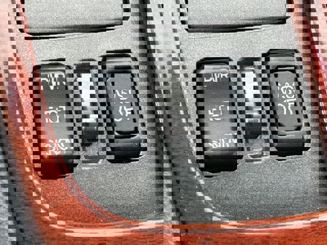 Used 2002 Lexus SC 430 Convertible RWD image 22