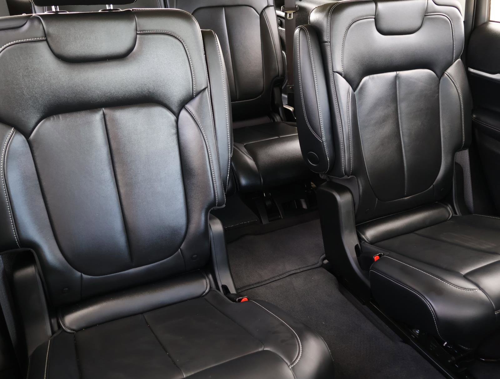 Used 2021 Jeep Grand Cherokee L Limited image 19