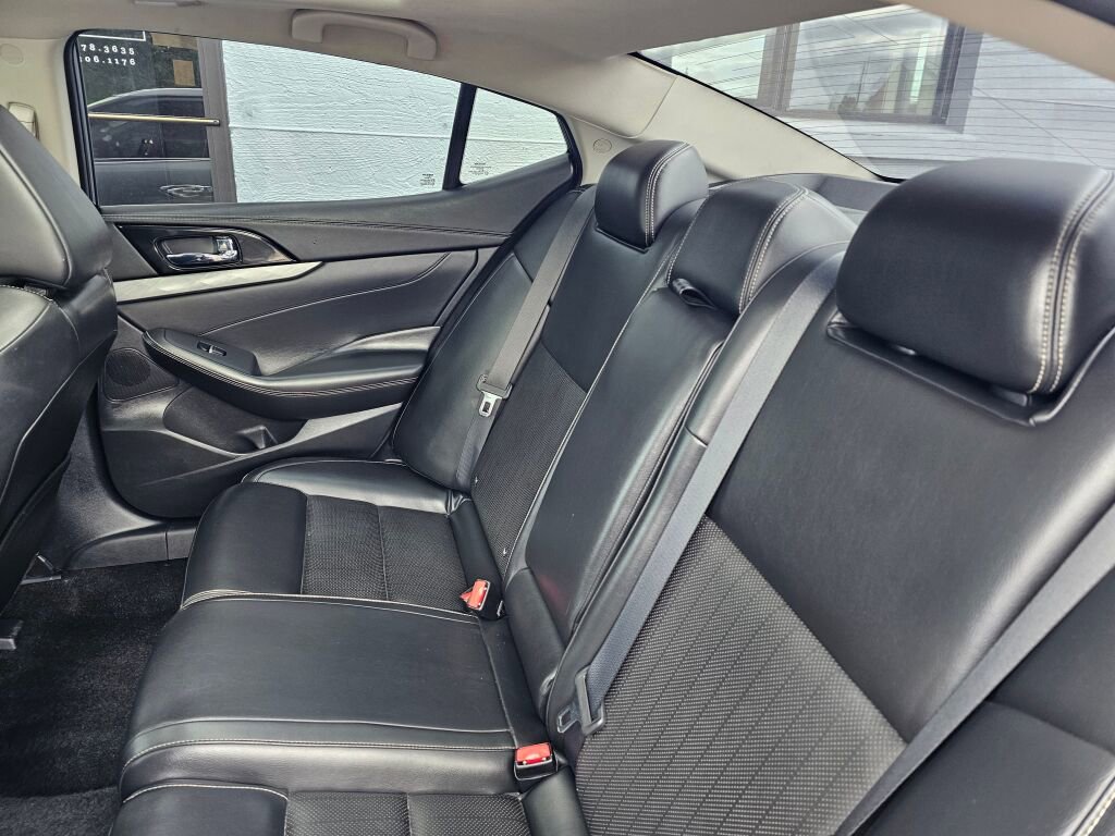 Used 2018 Nissan Maxima 3.5 SL image 16
