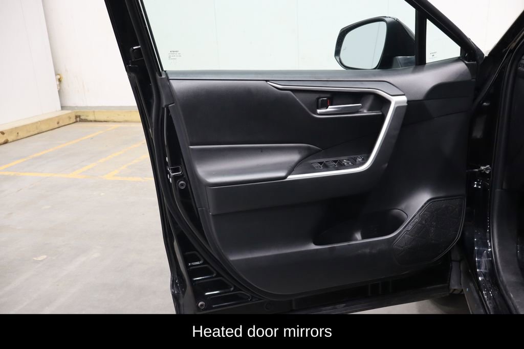 Used 2023 Toyota RAV4 XLE AWD/4WD image 16