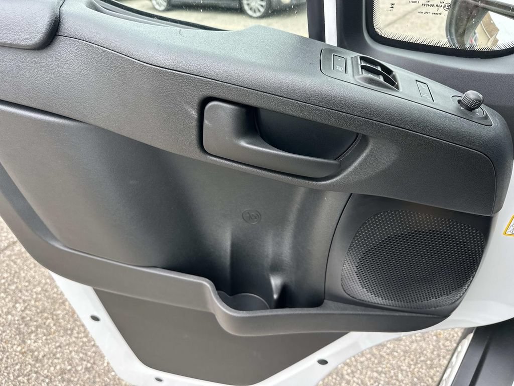 New 2026 RAM ProMaster 3500 w/ Premium Convenience Group FWD image 11