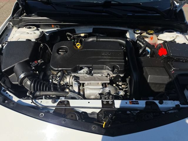 Used 2023 Chevrolet Malibu LT FWD image 23