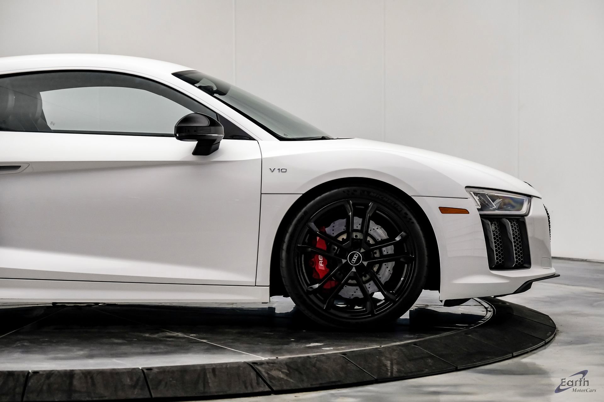 Used 2018 Audi R8 V10 RWD image 28
