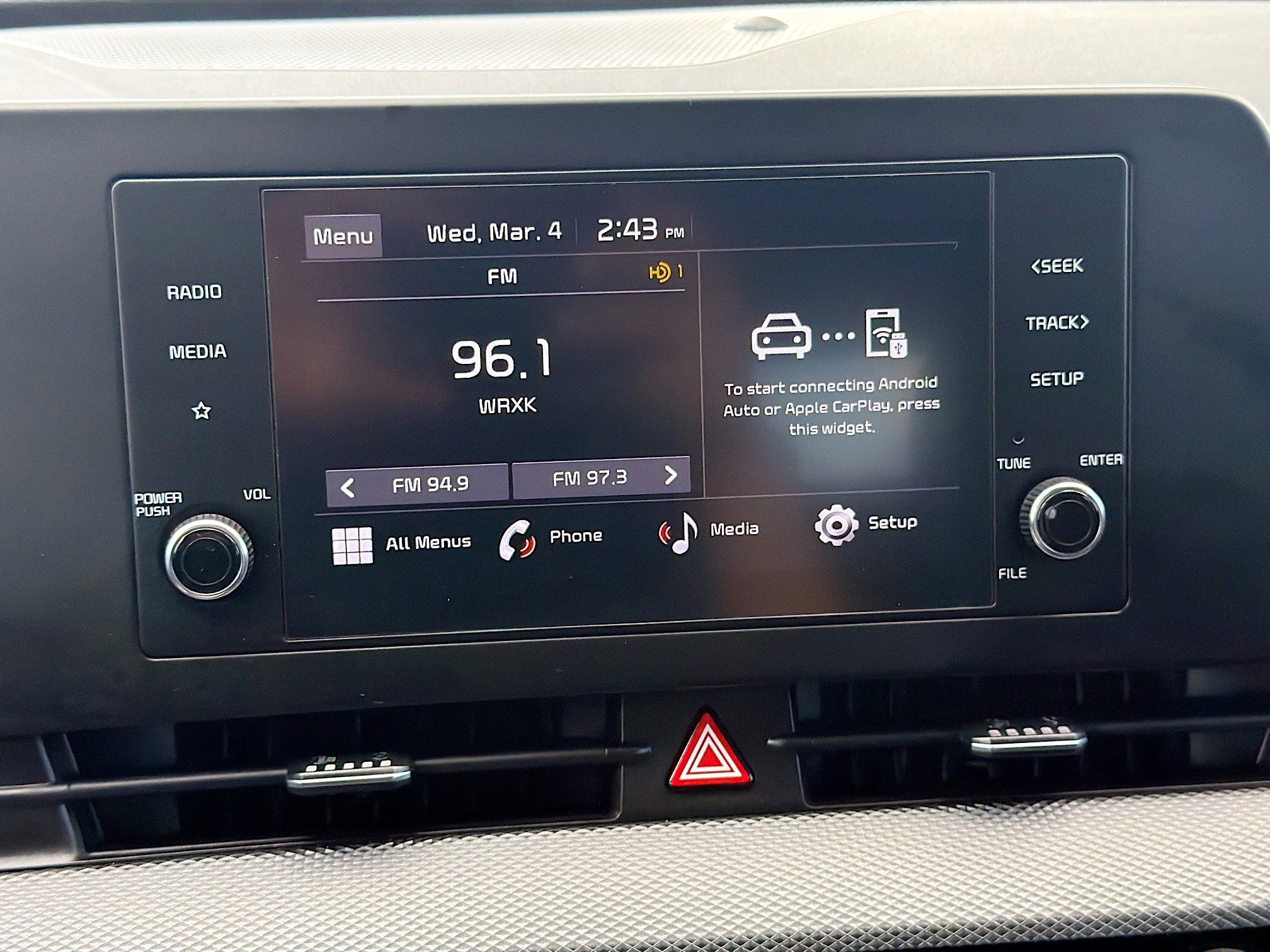 Used 2024 Kia Sportage LX image 28