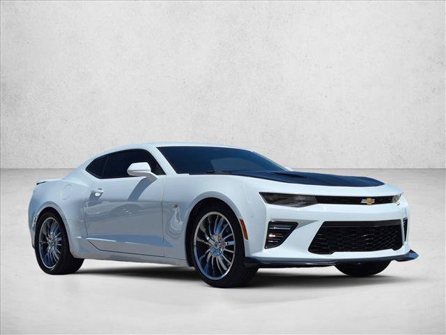 Used 2016 Chevrolet Camaro SS RWD image 3