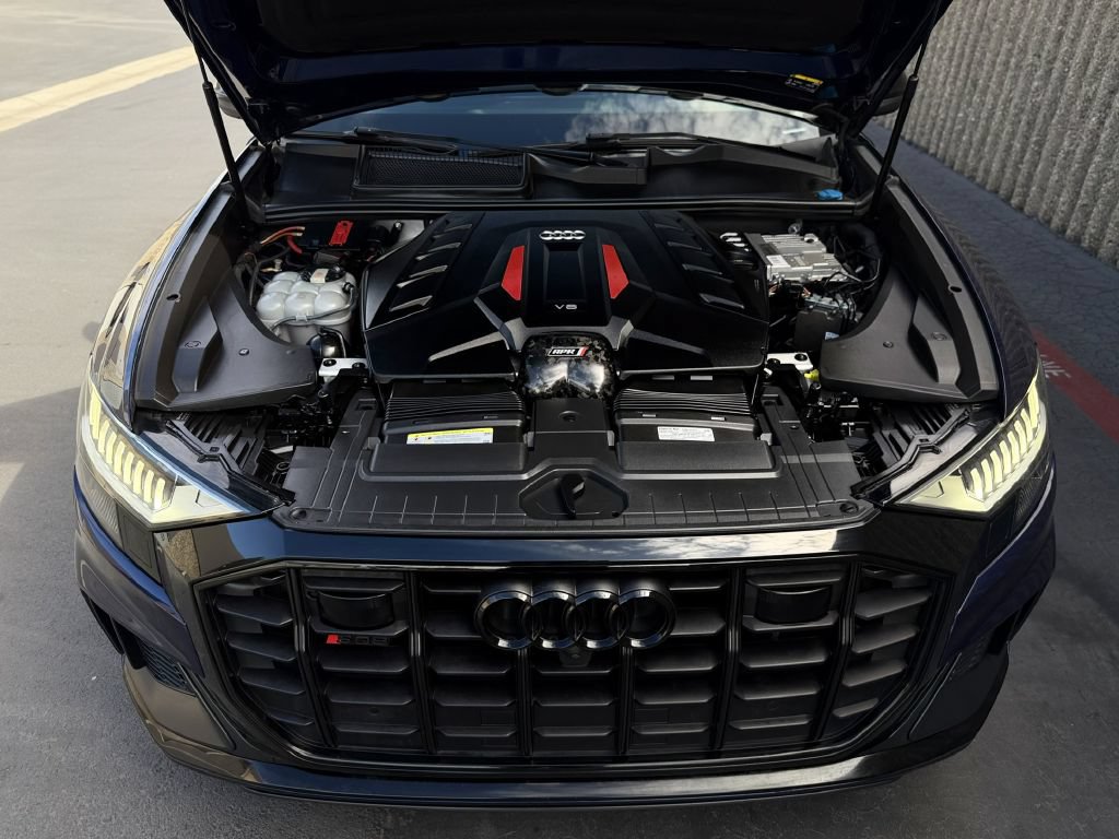 Used 2020 Audi SQ8 Prestige w/ Prestige Package AWD/4WD image 25