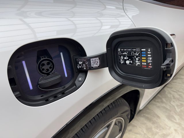 Certified 2023 Mercedes-Benz EQS 450+ 4MATIC SUV image 26