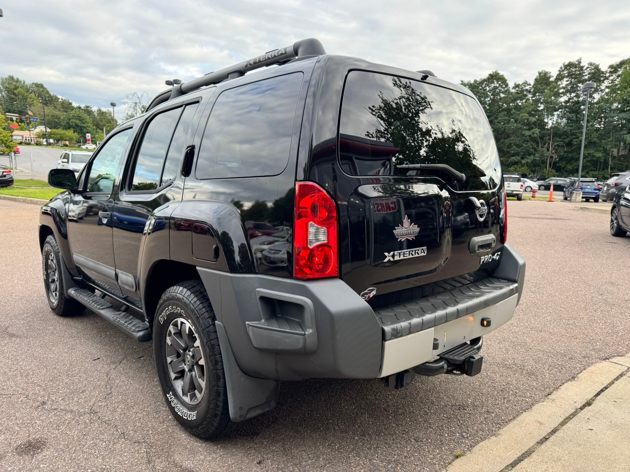 Used 2015 Nissan Xterra PRO-4X AWD/4WD image 5