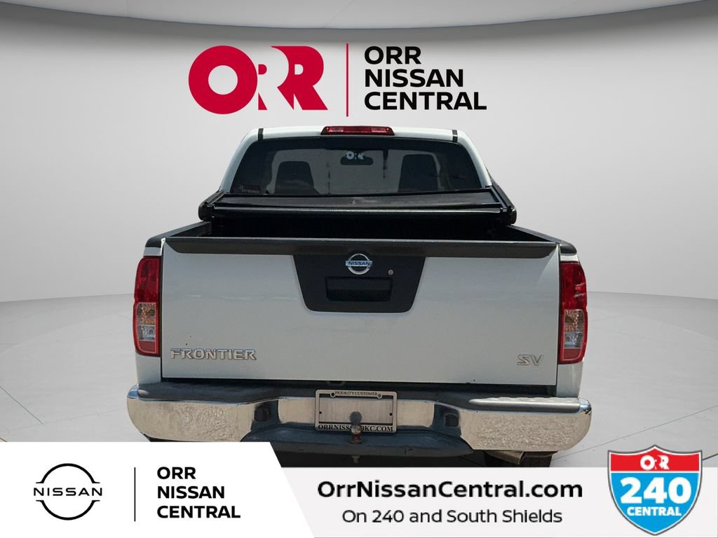 Used 2017 Nissan Frontier SV RWD image 6