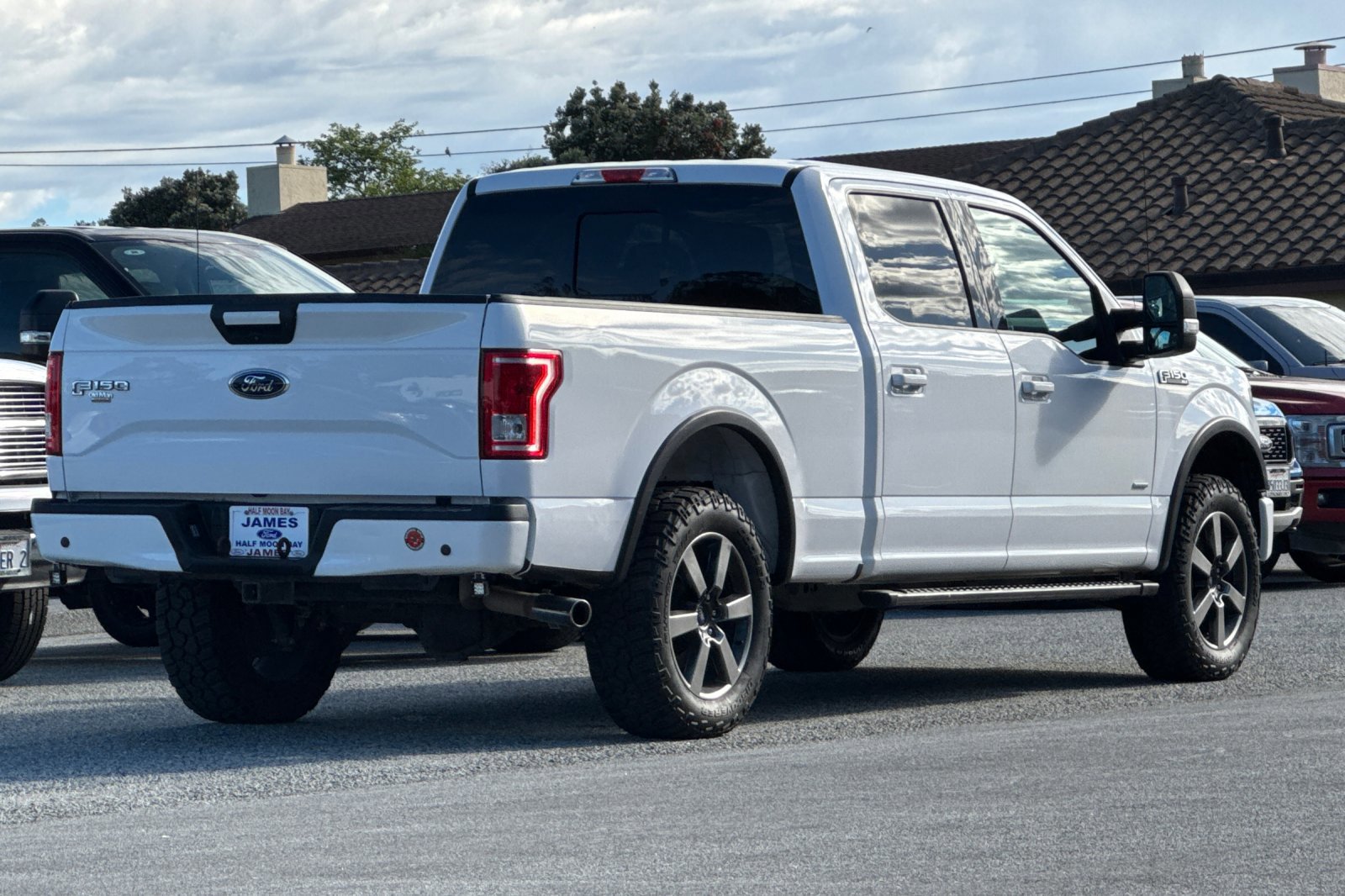Used 2017 Ford F150 XLT w/ Equipment Group 302A Luxury image 5
