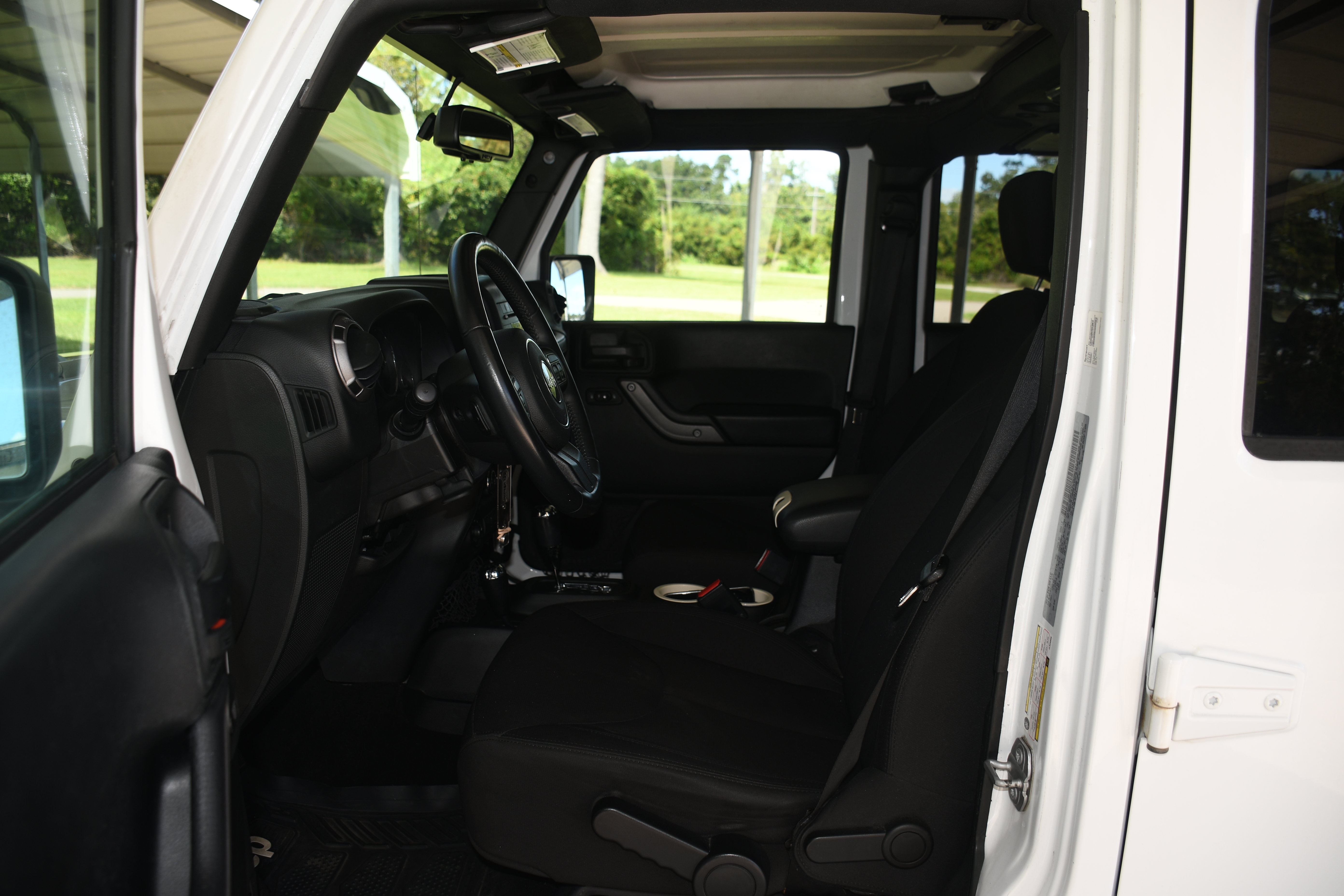 Used 2018 Jeep Wrangler Unlimited Sport S AWD/4WD image 7