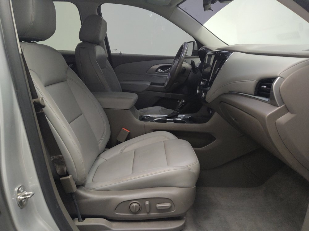 Used 2019 Chevrolet Traverse LT w/ LT Premium Package FWD image 21