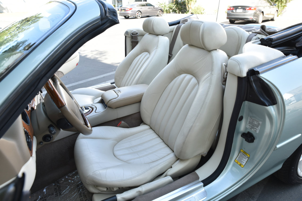 Used 2001 Jaguar XK8 Convertible image 19