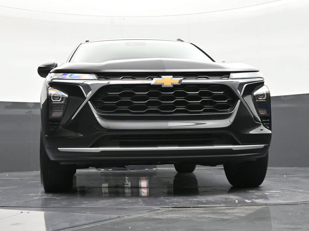 Used 2024 Chevrolet Trax LT FWD image 24