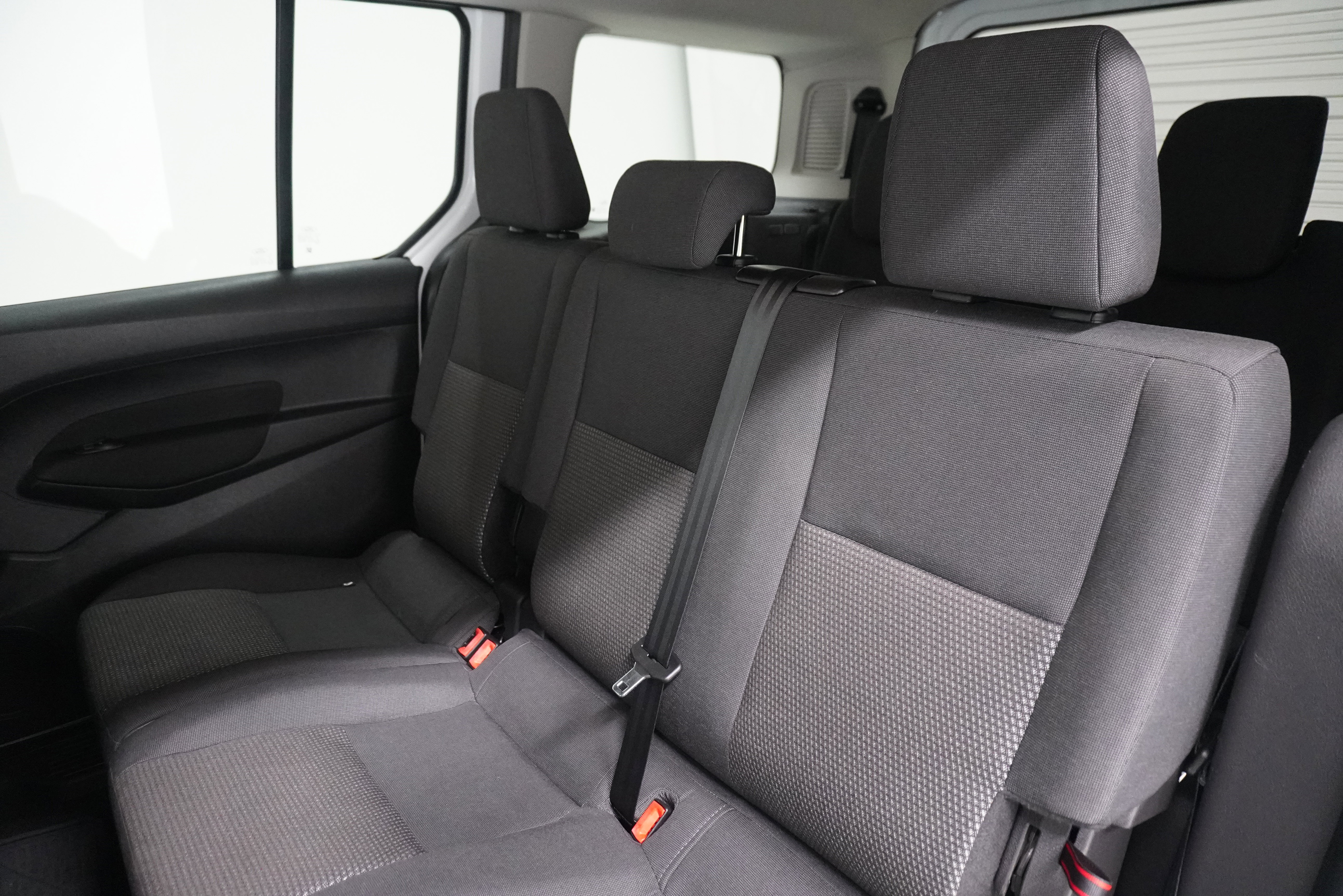Used 2017 Ford Transit Connect XL image 11