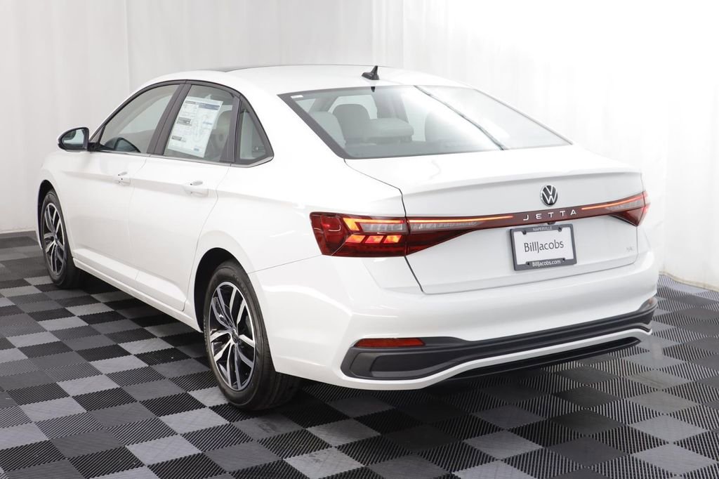 New 2026 Volkswagen Jetta SE FWD image 16