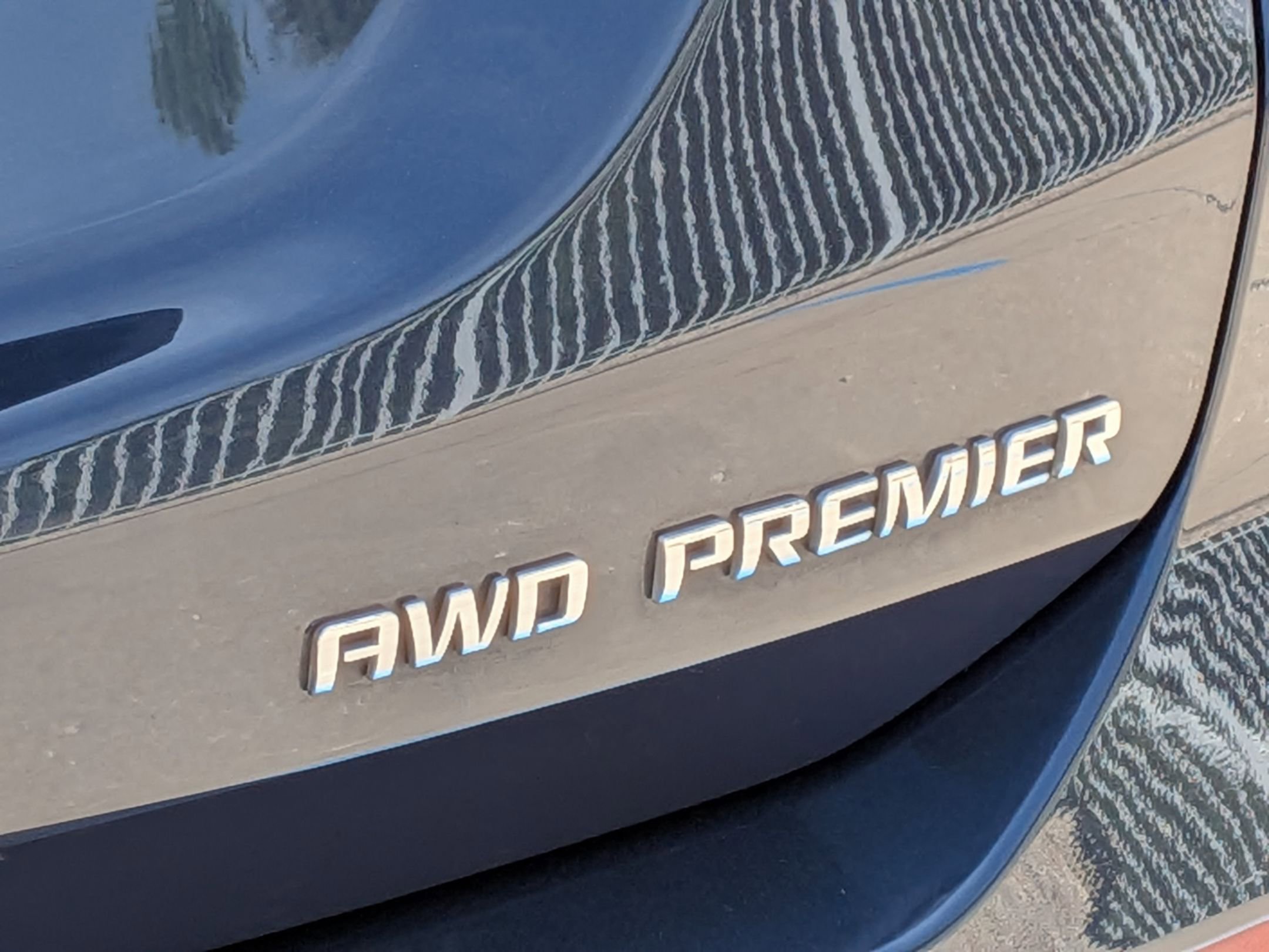 Used 2019 Chevrolet Equinox Premier AWD/4WD image 27
