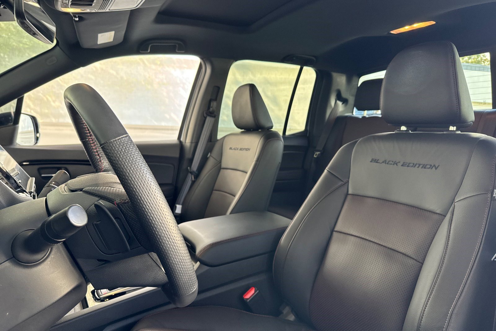 Certified 2025 Honda Ridgeline Black Edition image 24