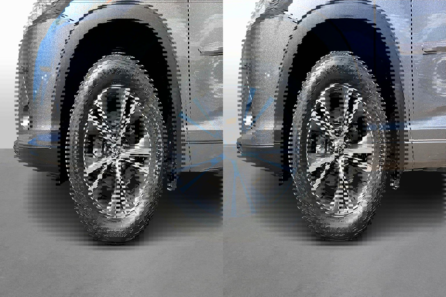 Used 2018 Toyota Highlander LE image 8