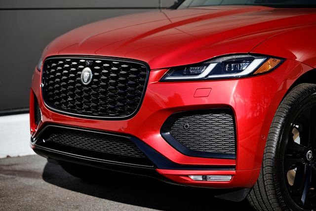 New 2026 Jaguar F-PACE R-Dynamic S AWD/4WD image 2