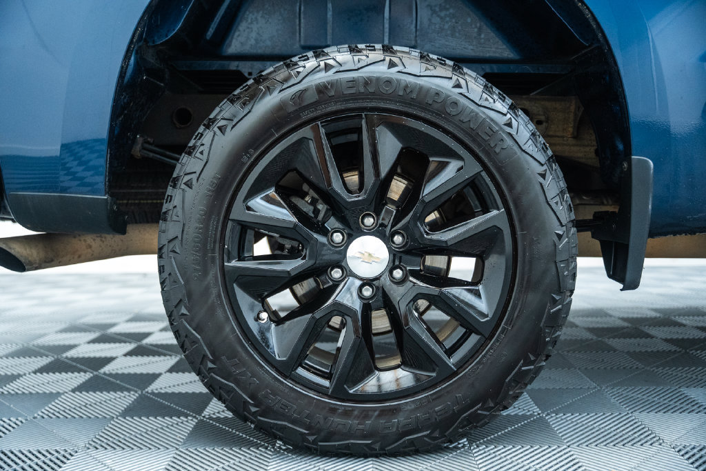 Used 2021 Chevrolet Silverado 1500 Custom AWD/4WD image 18