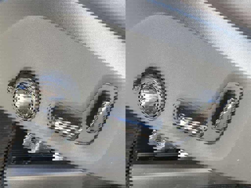 Certified 2025 Volvo XC90 T8 Ultra w/ Protection Package Premier image 16