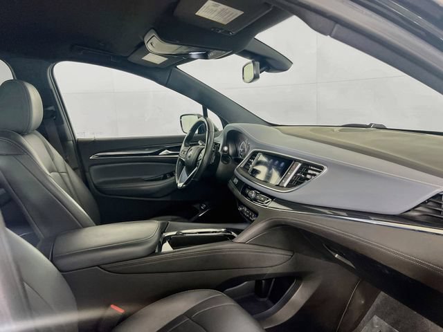 Used 2023 Buick Enclave Essence w/ Sport Touring Edition FWD image 9
