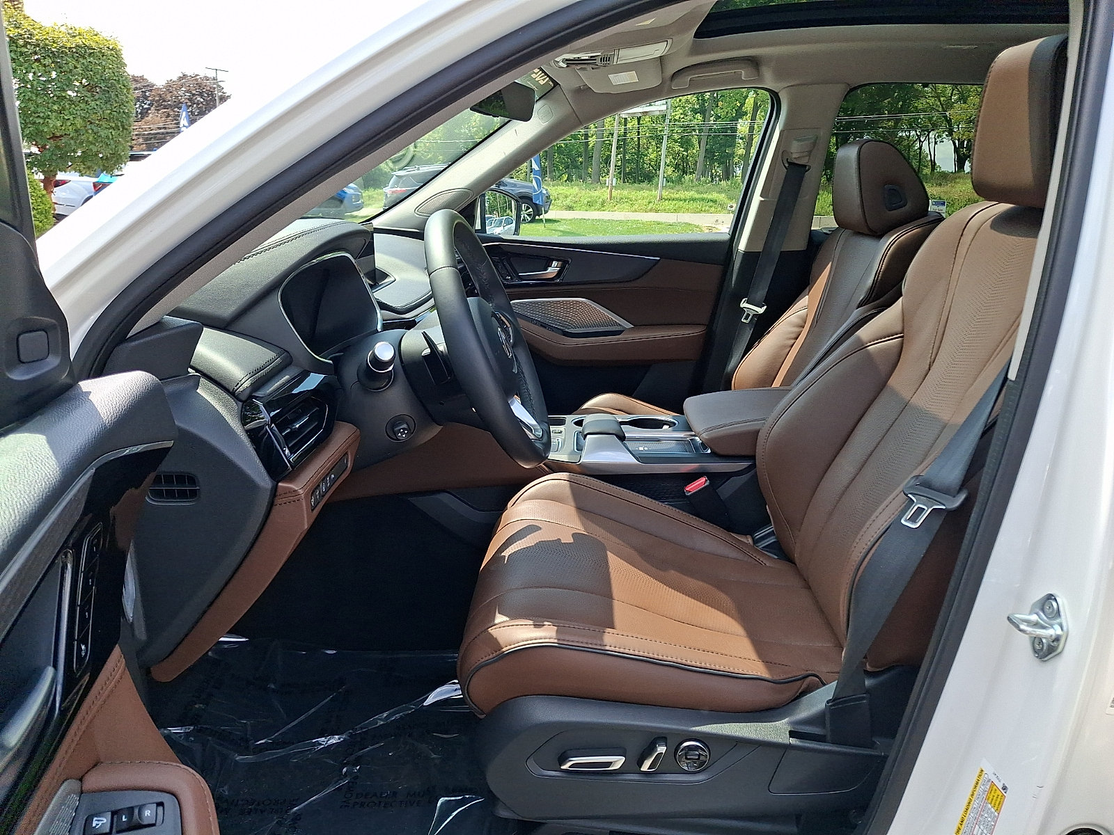 Certified 2024 Acura MDX w/ Advance Package AWD/4WD image 13