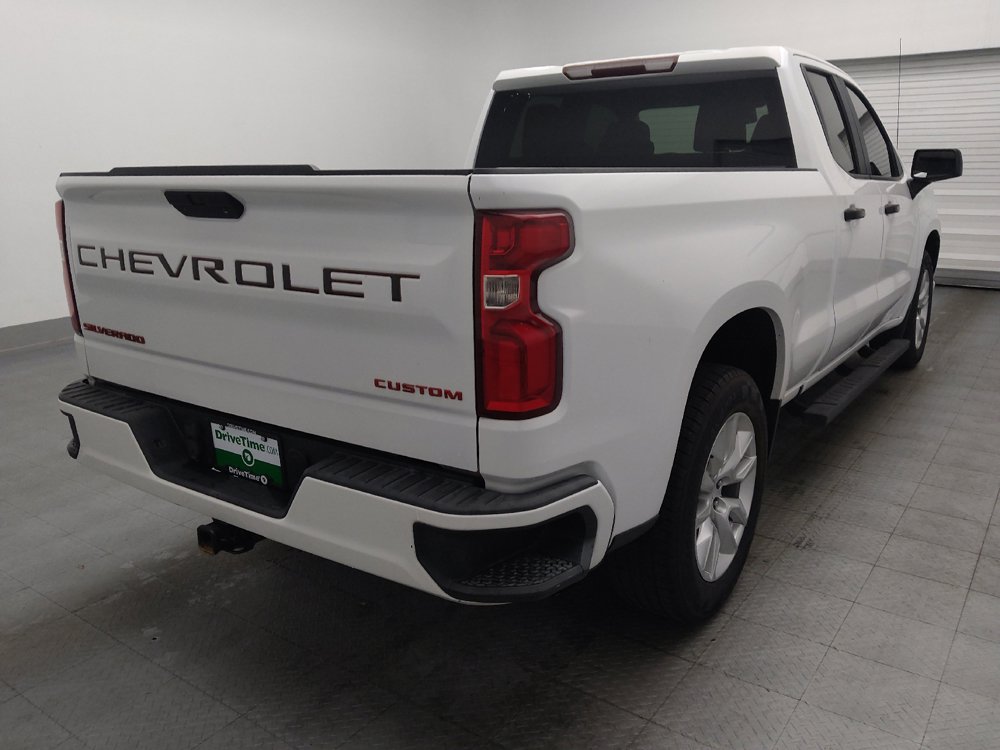 Used 2020 Chevrolet Silverado 1500 Custom w/ Custom Value Package RWD image 9