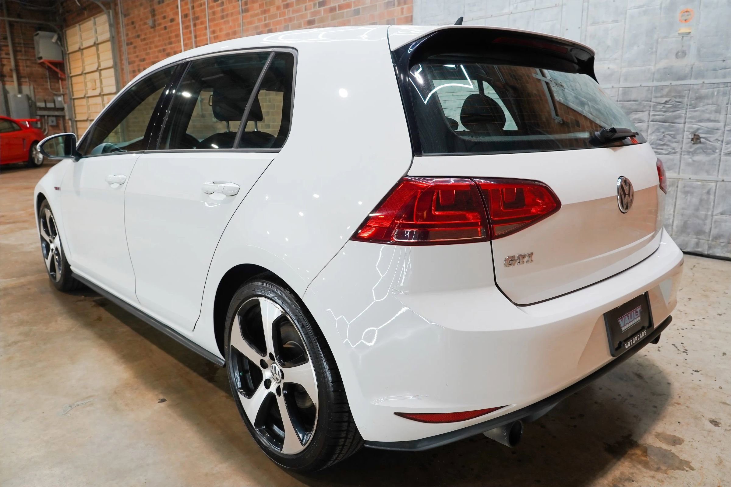 Used 2015 Volkswagen GTI S FWD image 19