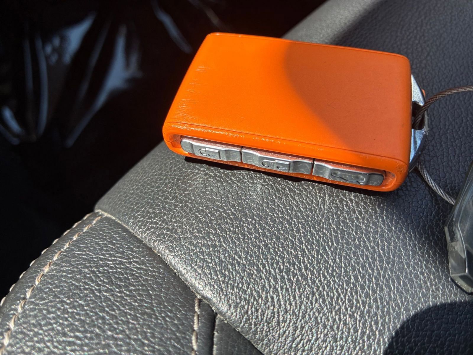 Used 2024 Volvo XC40 B5 Core image 22