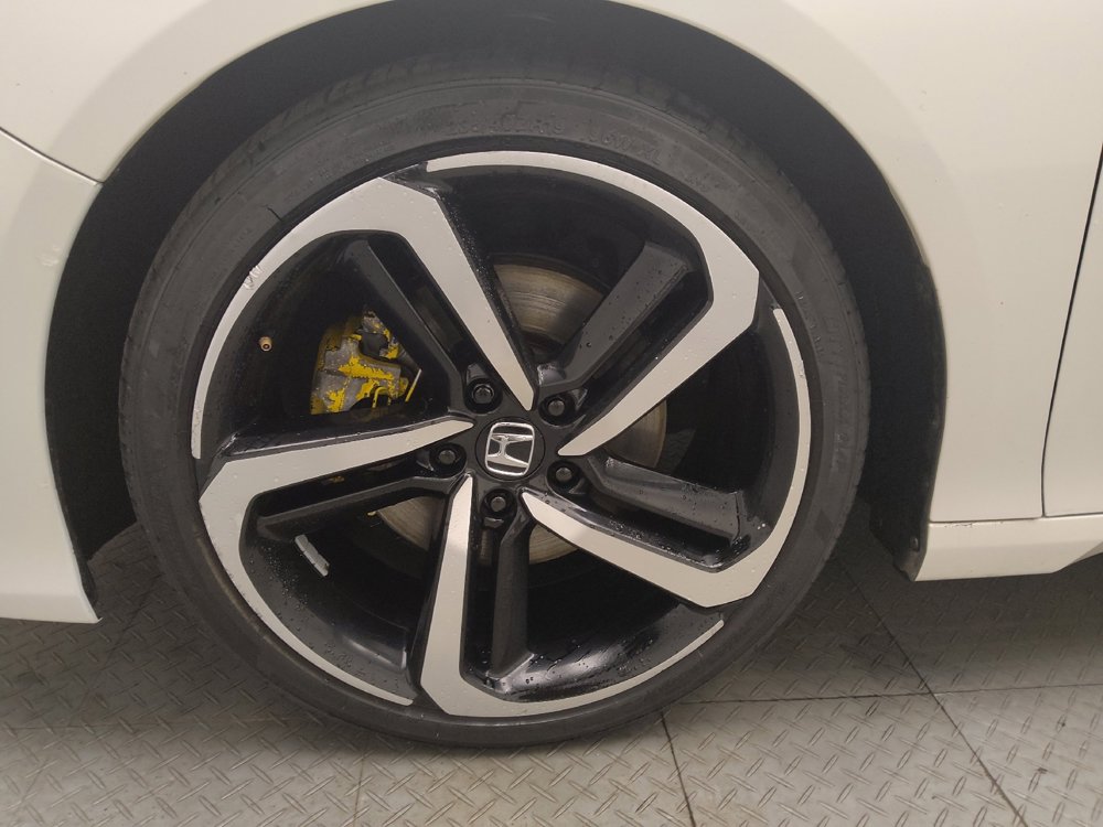 Used 2018 Honda Accord Sport image 31