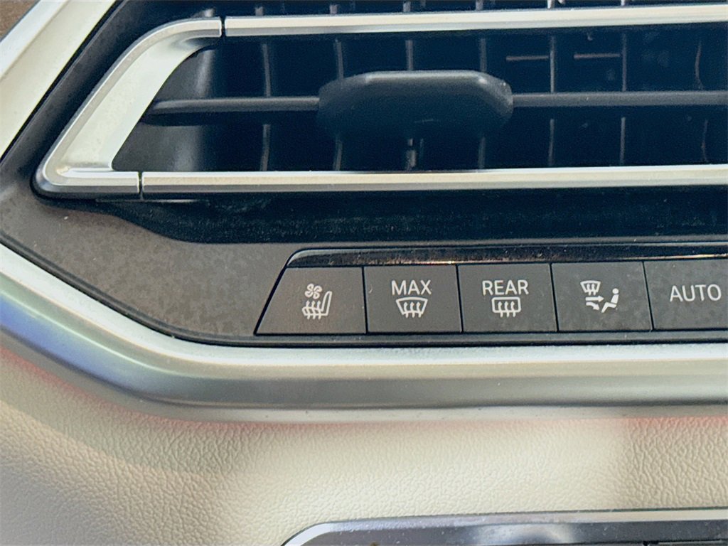 Used 2020 BMW X5 xDrive40i w/ Premium Package image 20