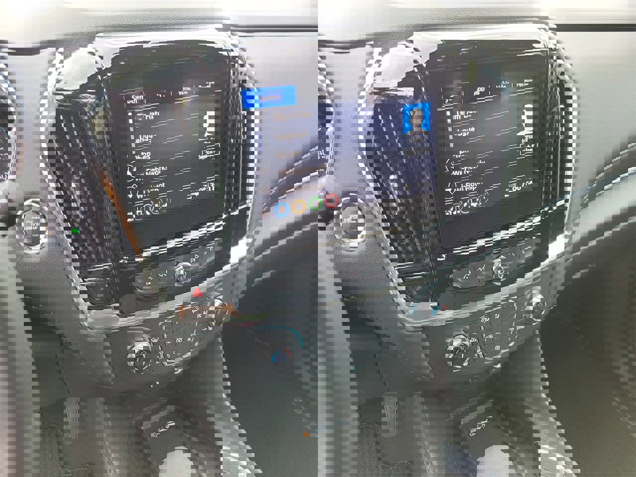 Used 2023 Chevrolet Traverse LT image 24