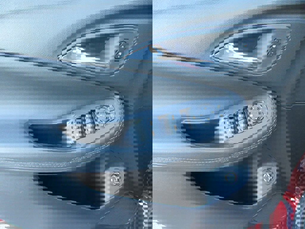 Used 2022 Buick Encore GX Select w/ Sport Touring Package image 22