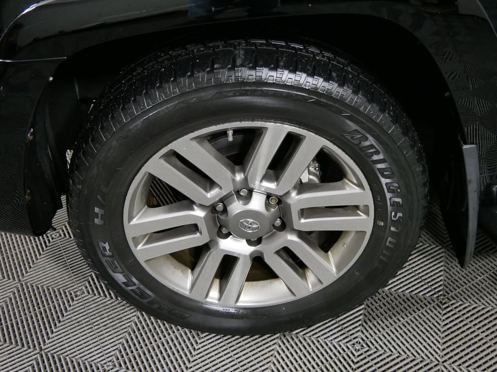Used 2012 Toyota 4Runner Limited AWD/4WD image 7