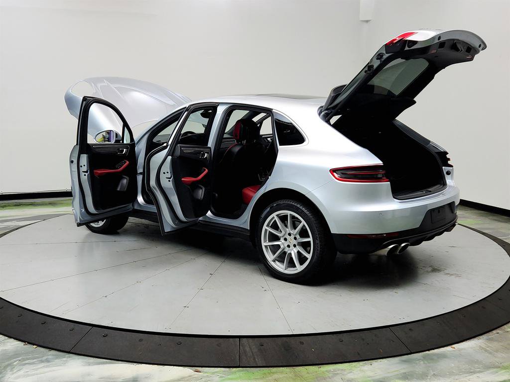 Used 2016 Porsche Macan S image 12