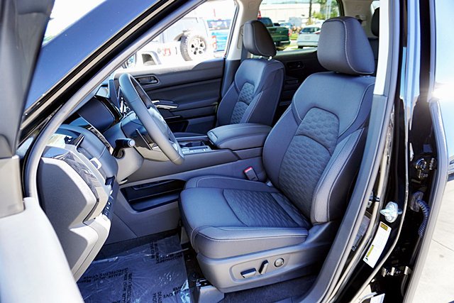 New 2026 Nissan Pathfinder SV FWD image 23